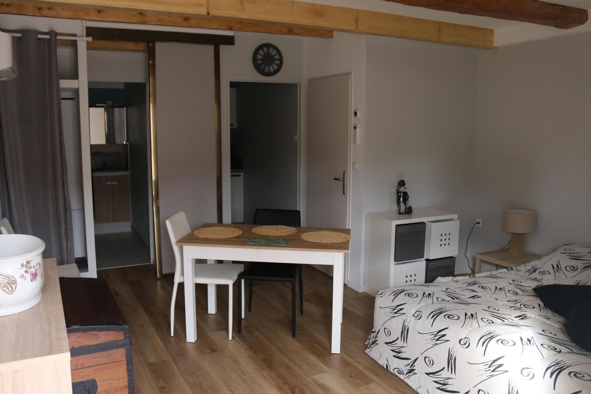 Bed and Breakfast L'Autan Sage Montgeard Екстер'єр фото
